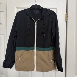 Nomad Black Pine Khaki Versailles rain jacket men’s small